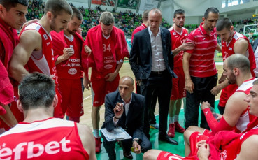 Лукойл с две поражения на турнира в Румъния