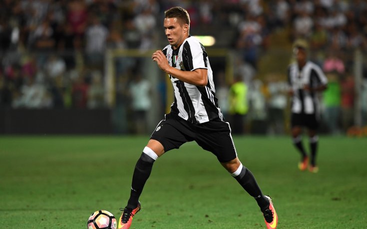 Шалке 04 е близо до Марко Пяца