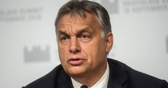 Управляващата партия Фидес на премиера Виктор Орбан печели убедително парламентарните