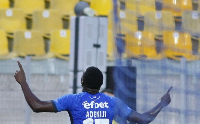 Бившият футболист на Левски Бабатунде Адениджи може да продължи кариерата