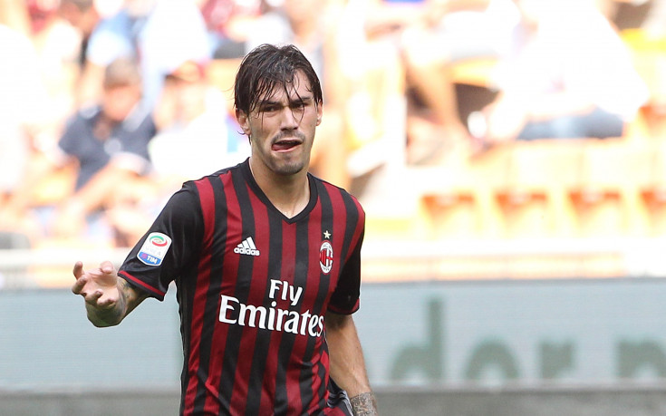 Челси зарива Милан с 50 милиона за Романьоли