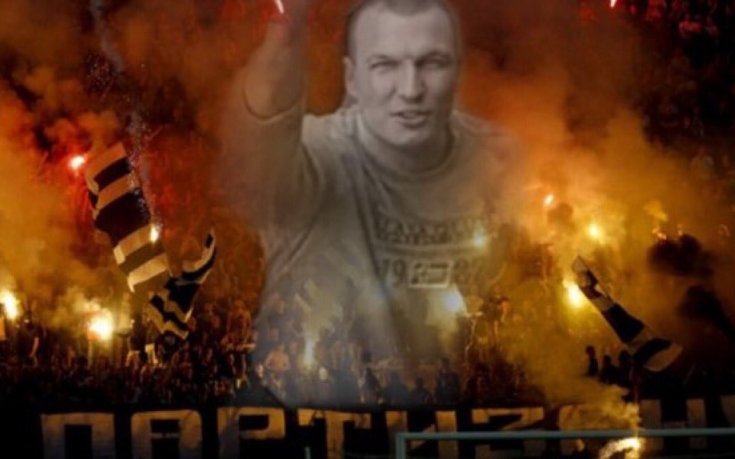Божинов отдаде почести на наркодилър, пак влезе в сръбската хроника