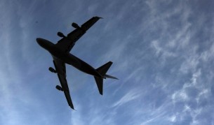 Самолет летя от Швейцария до Германия за 8 минути