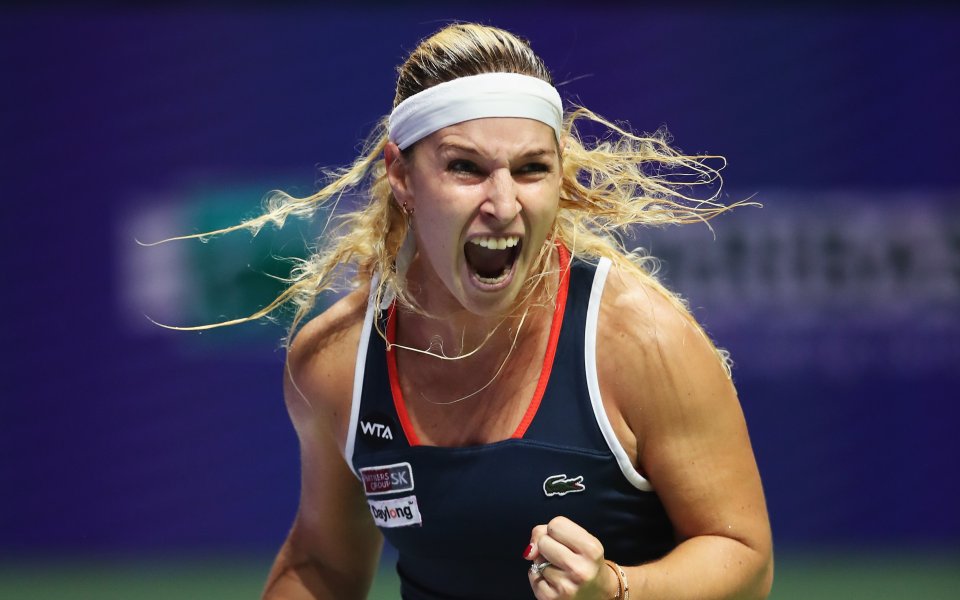 Цибулкова с първа победа на Шампионата на WTA, Кербер е на 1/2-финал