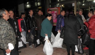 Припаднали, хаос и скандали при предаване на бюлетините