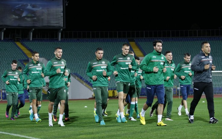 Швейцарец свири България - Беларус