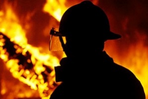 Огнен ад в столичния "Младост 4" - две коли изгоряха през нощта