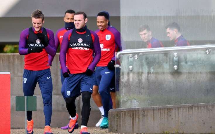 Рууни ще изведе Англия с лентата на 