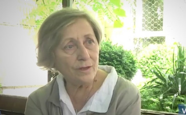 Нешка Робева като млада и жената с най-скандална рокля