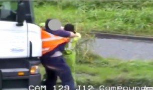 Тираджии се бият с лопата след катастрофа