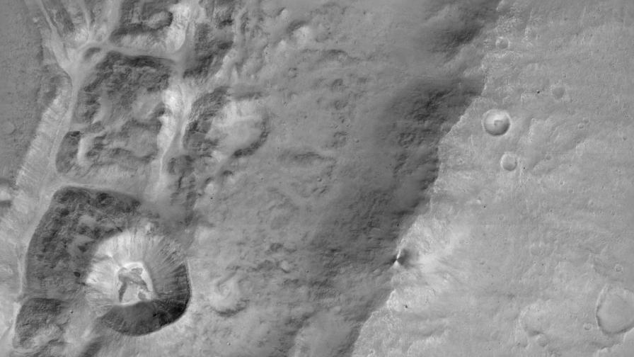 Ето ги първите снимки на Марс от Европейската мисия