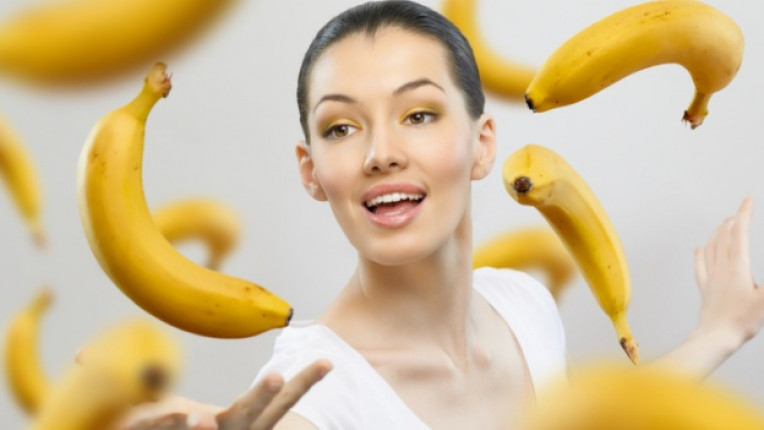банан избелване на зъби лесен метод натурален начин усмивка