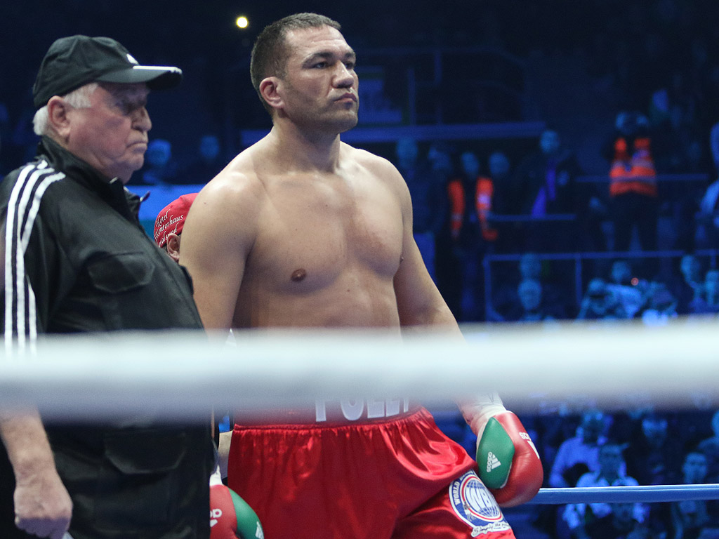 Кубрат Пулев спечели очакваната с голям интерес битка срещу Самюел Питър. Кобрата победи в първия си мач от професионалния бокс на българска земя, отказвайки Нигерийския кошмар и хвърляйки в екстаз хилядите зрители в "Арена Армеец"