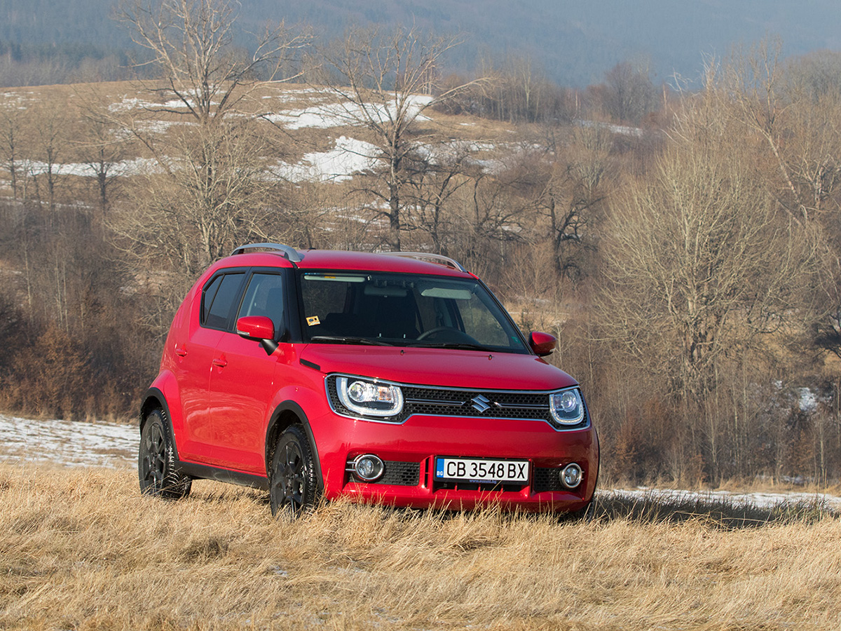 Suzuki Ignis не е най-бързият, нито е най-икономичният, със сигурност не е най-комфортният. Но без съмнение е най-компактният, има офроуд характеристики, с които ще засрами поне половината от SUV моделите два сегмента над него, а фактът, че е произведен в Япония, е атестат за качество, който клиентите ценят високо.