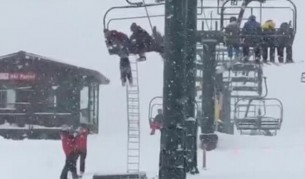 Лифт с пътници аварира край Добринище