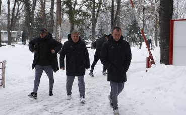 Скандал: В Пирин не знаят, че треньорът им отива в ЦСКА
