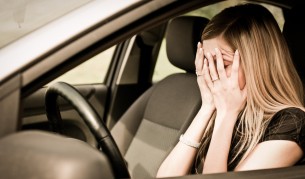 Защо жените не могат да паркират