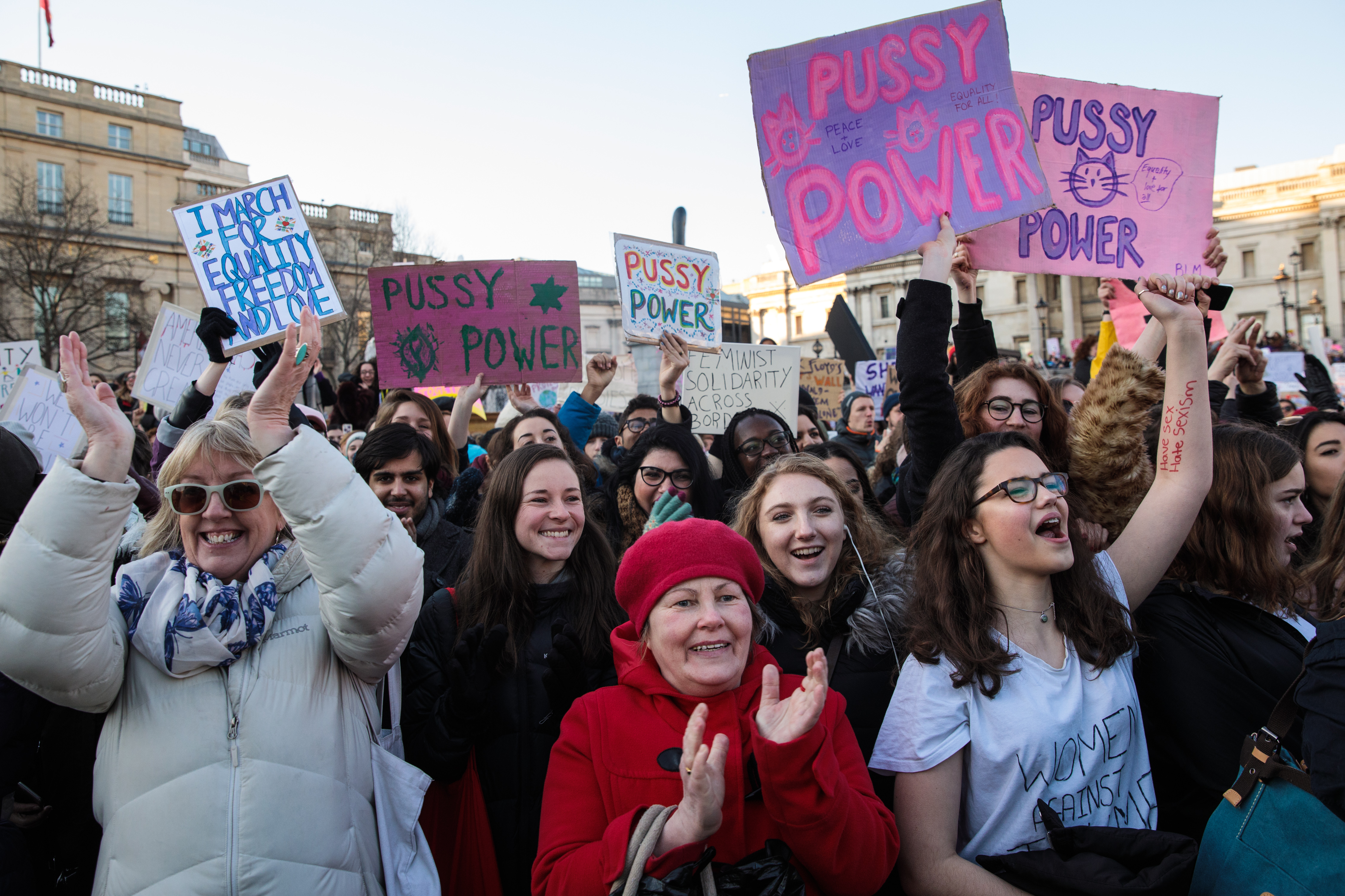 Женският марш срещу Доналд Тръмп в Лондон