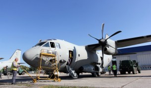 Румен Радев отива в Брюксел с военен самолет
