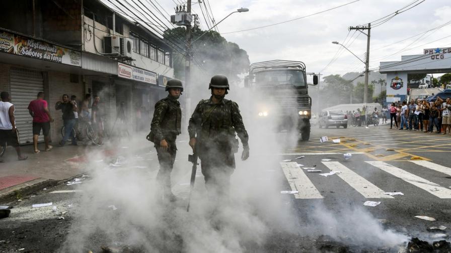 Войници патрулират в бразилски град заради стачка на полицаи