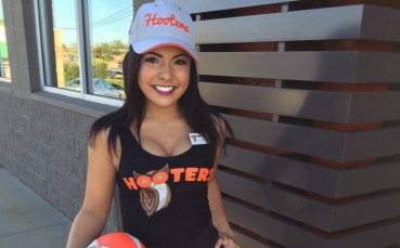 facebook.com/hooters/