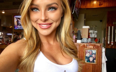 facebook.com/hooters/