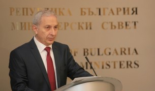 Кабинетът предложи нова наредба за бежанците