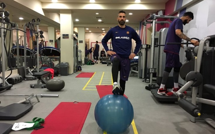 Седмица след операцията капитанът на Барса е отново във фитнеса