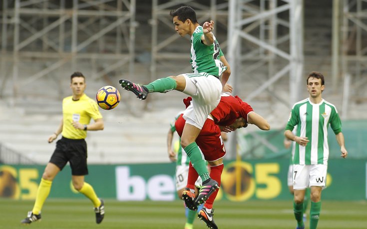 Севиля спечели градското дерби