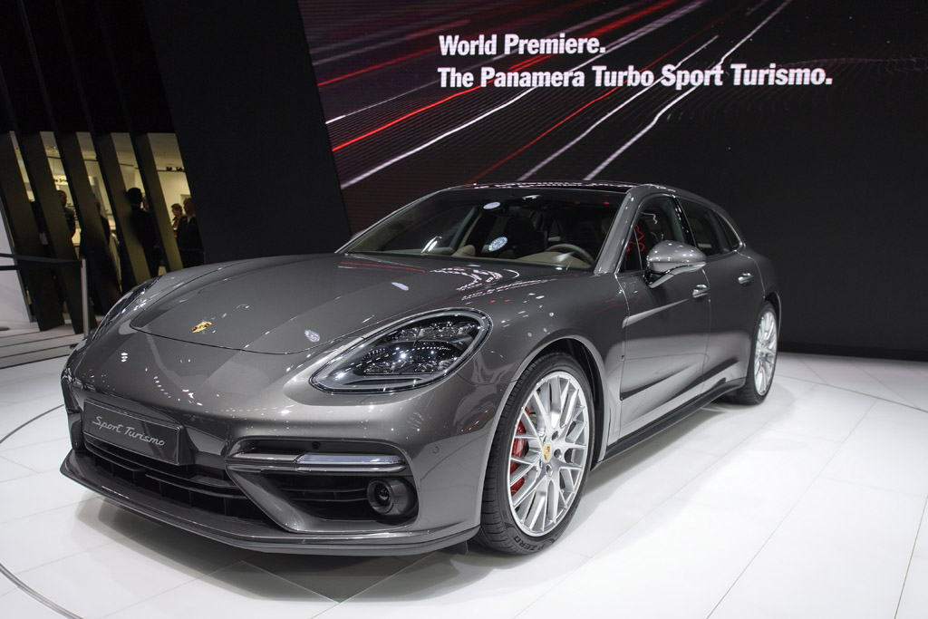 Porsche Panamera Turbo Sport Turismo