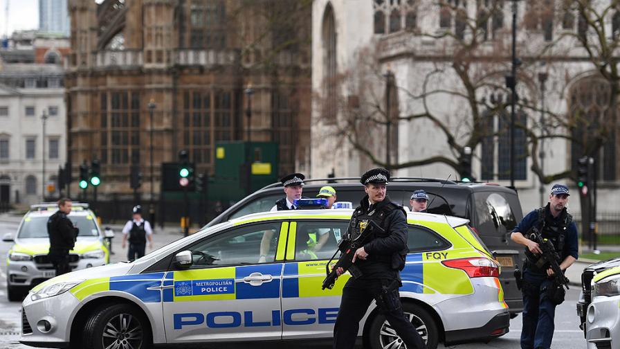Чужденци загинали в терора в Лондон, има арестувани