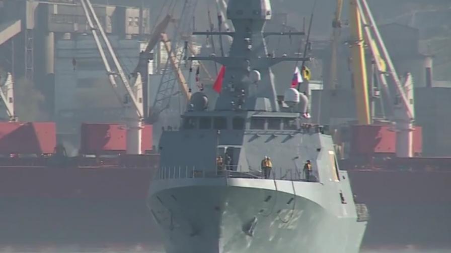 Ето как посрещат турските военни кораби в Русия