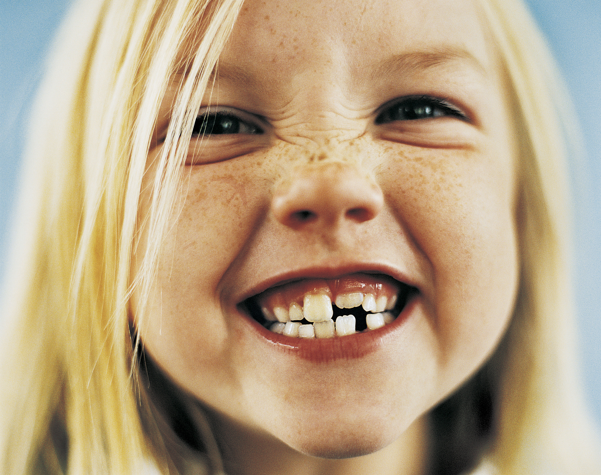 Зъби: Сънища със зъби са много чести. Повечето сънища за зъби символизират стареене. Изваждане на зъб символизира нещо, което трябва да излезе, докато развалените зъби символизират емоции на страх и тревога.