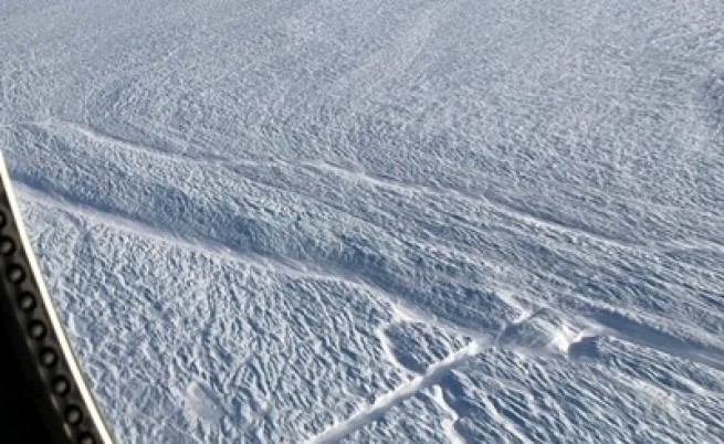 Огромен ледник в Гренландия се разпада