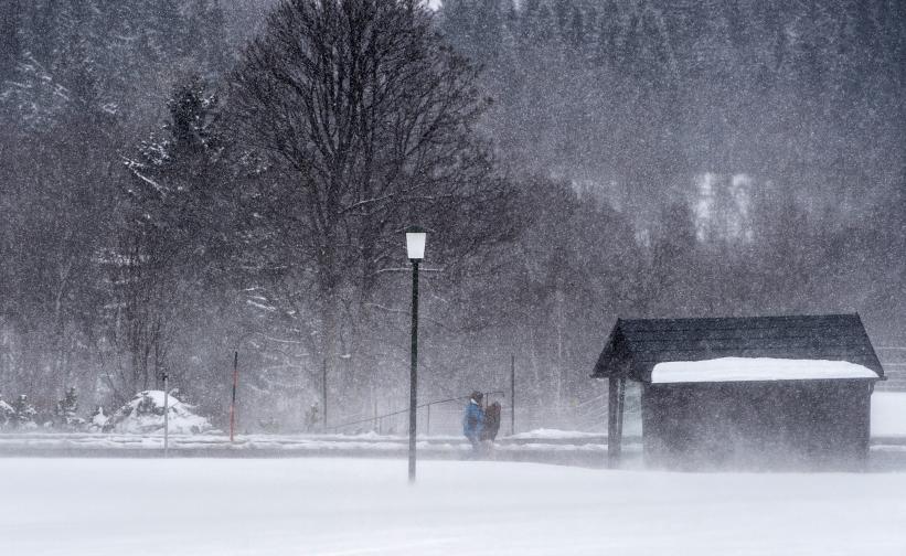 студ сняг Европа