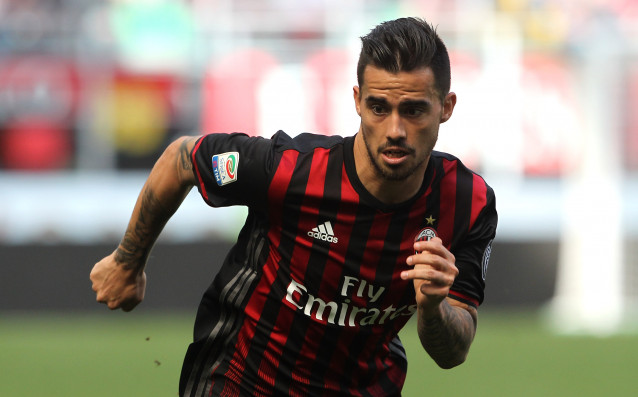 Нападателят на Милан Сусо подписа нов договор с клуба От