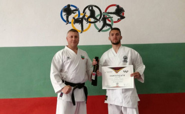 Бивш левскар взе черен колан в олимпийското карате