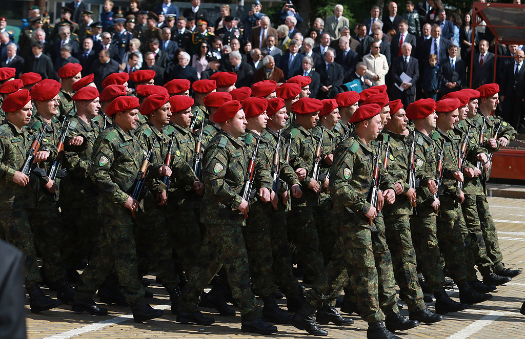 Военния парад в столицата по повод 6 май – Ден на храбростта и празник на българската армия.