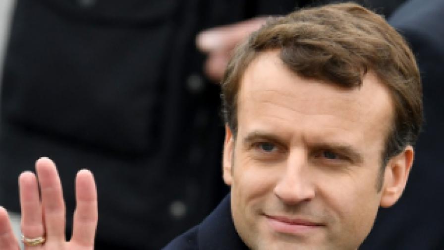 Френският президент Еманюел Макрон е похарчил 26 000 евро за грим