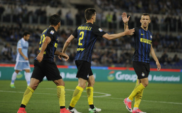 Интер най-после спря черната серия, но твърде късно за ЛЕ