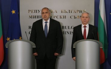 Двама премиери един срещу друг на тенис турнир в София