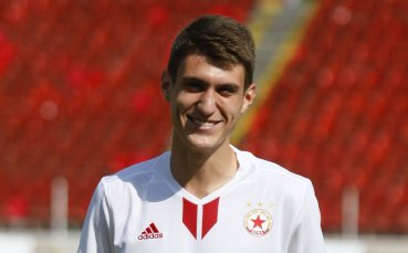 ЦСКА ще задържи централния защитник Пламен Гълъбов за новия сезон През