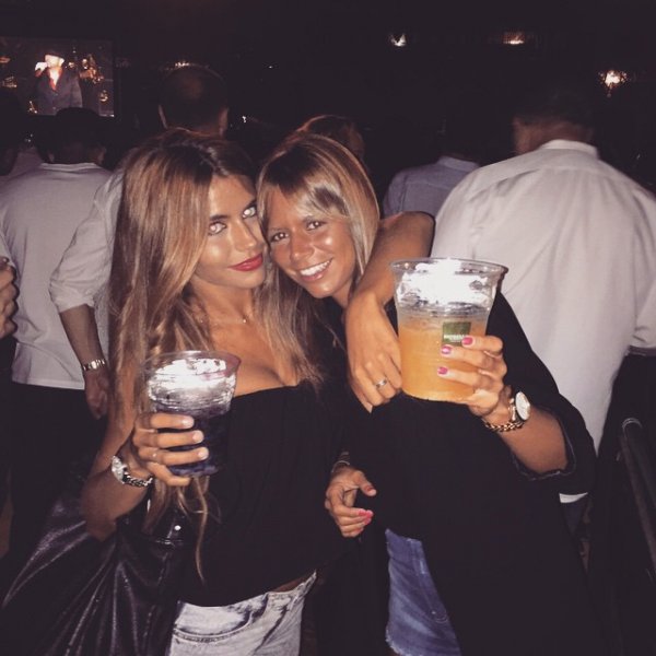 Каролина Кампос1