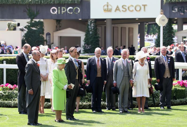 Очарователният юнски тоалет на Кейт Мидълтън - снимка 65