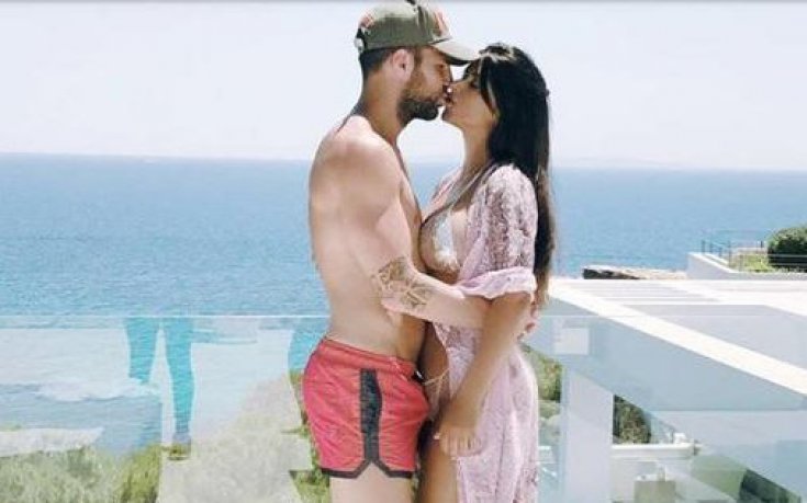 Джон Тери скъса от шеги Фабрегас за снимка