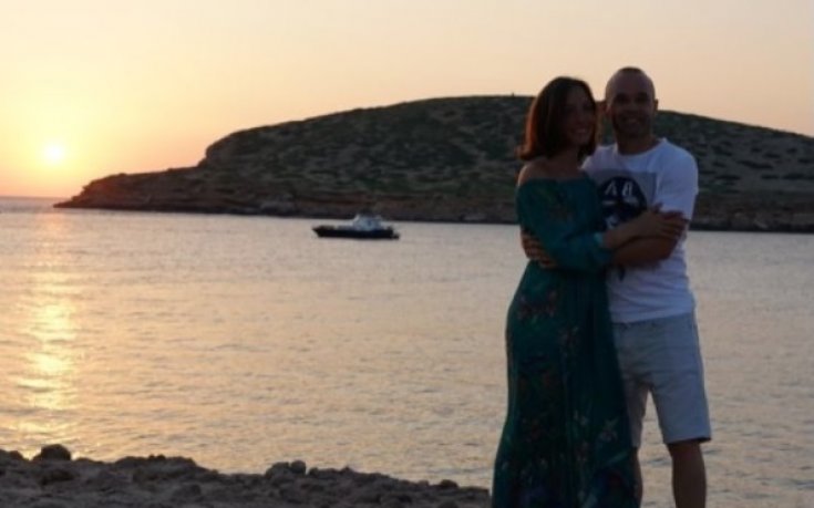 Иниеста отпразнува по романтичен начин годишнина