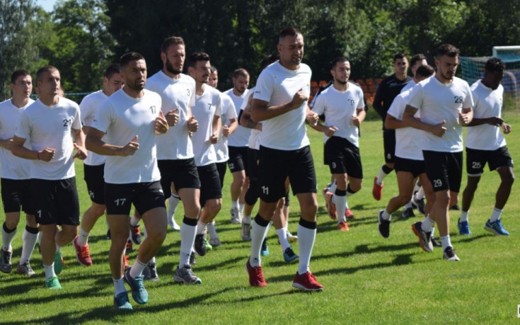 Локо Пловдив пусна билетите за мача с Левски