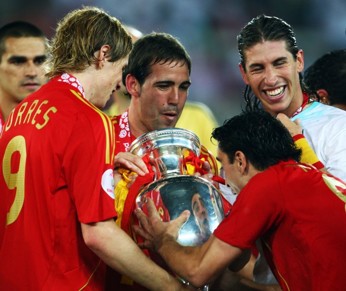 Испания празнува след финала на Евро 20081