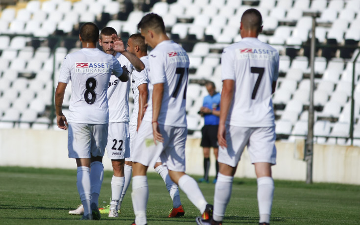 Славия громи в контрола