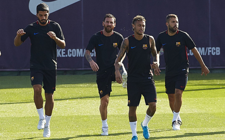 Sport.es разкрива какво си казали Меси, Пике, Суарес и Неймар